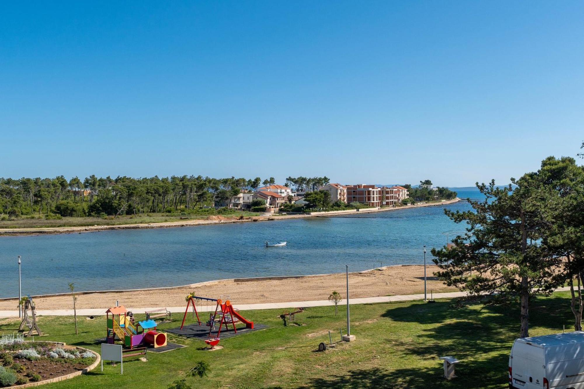 Apartments By The Sea Privlaka, Zadar - 666 Εξωτερικό φωτογραφία