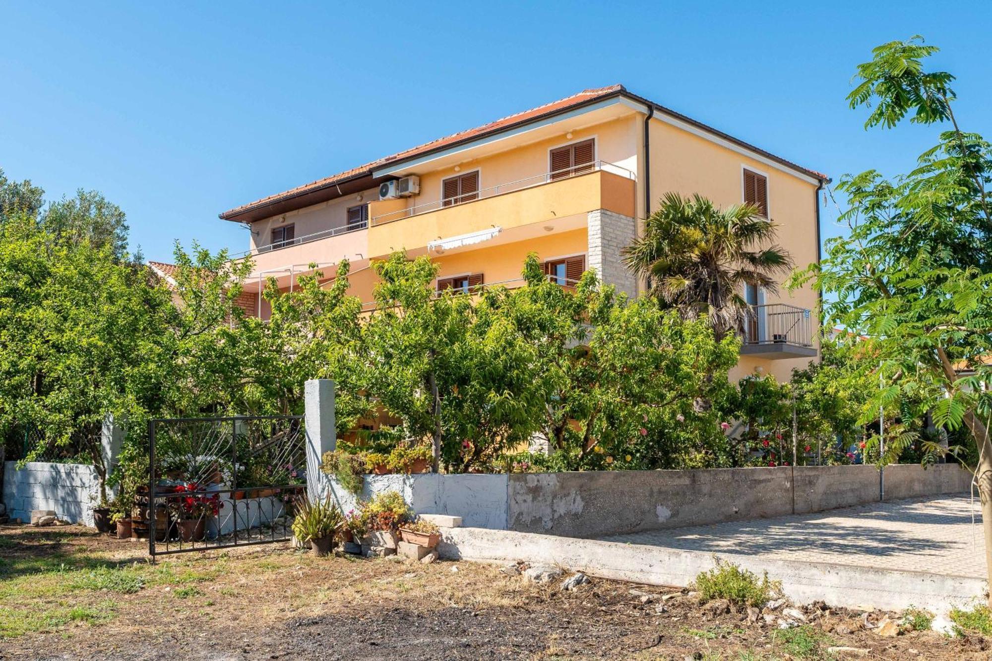 Apartments By The Sea Privlaka, Zadar - 666 Εξωτερικό φωτογραφία